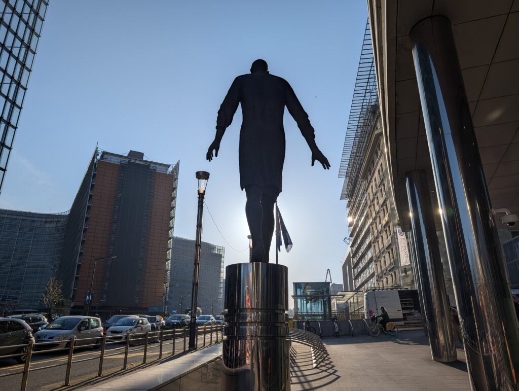 Pxl 20250403 070027018